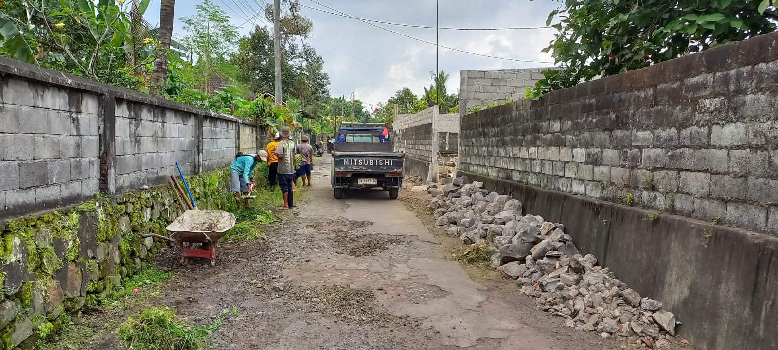  Program Pengaspalan Jalan Desa untuk Meningkatkan Kenyamanan Masyarakat